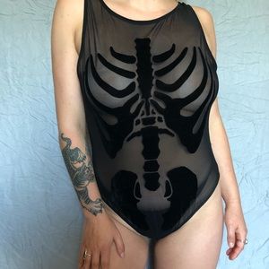 SKELETON ONSIE